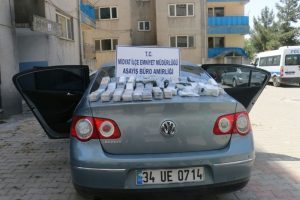 Hem FET&Ouml;'c&uuml; hem ka&ccedil;ak&ccedil;ı!