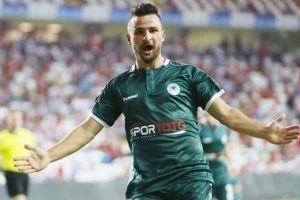 &Ouml;mer Ali'den Galatasaray'a g&ouml;nderme!