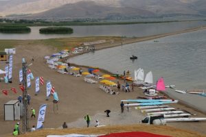 Van G&ouml;l&uuml;'ne halk plajı a&ccedil;ıldı