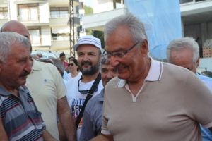 Baykal: Y&uuml;zde 50 ile h&uuml;k&uuml;met se&ccedil;ilir ama anayasa yapılamaz