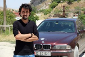 Babasına kızıp verdiği ilan g&ouml;renleri şaşırtıyor