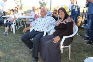 Evlendikten 47 yıl sonra d&uuml;ğ&uuml;nlerini yaptılar