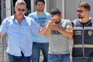Bursa'da sahte para ile sigara alınca yakalandılar