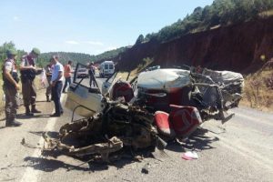 Zabıta memuru trafik kazasında &ouml;ld&uuml;
