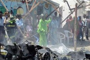 Mısır'da bomba y&uuml;kl&uuml; ara&ccedil; patladı: 7 sivil &ouml;ld&uuml;