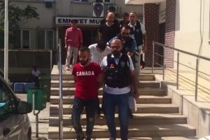 Bursa'da uyuşturucu operasyonu! 5 kişiye g&ouml;zaltı