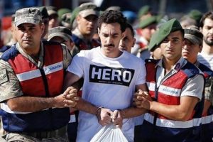 Savcı a&ccedil;ıkladı: Hero tiş&ouml;rt&uuml; b&ouml;yle gelmiş