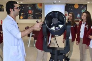 'Eğitim modellerini d&uuml;nyanın ihtiya&ccedil;larına g&ouml;re kurgulamalıyız'