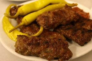 Israrcı k&ouml;fteciye ceza! İki &ccedil;orba bir k&ouml;fte isteyen turistlere...