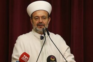 G&ouml;rmez, Diyanet İşleri'nin FET&Ouml; raporunu a&ccedil;ıkladı