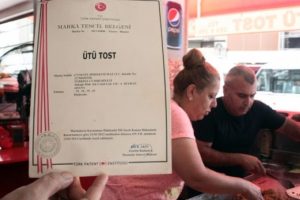 &Uuml;&ccedil; kuşaklık patentli tost&ccedil;ular taklitlerine savaş a&ccedil;tı