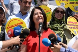 HDP Eş Başkanı Kemalbay'dan Necmettin &ouml;ğretmen kınaması