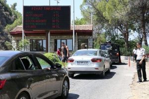 Aydın'daki milli parka ziyaret&ccedil;i akını