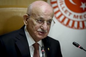 TBMM Başkanı Kahraman, Adalet Bakanı G&uuml;l'&uuml; ziyaret etti
