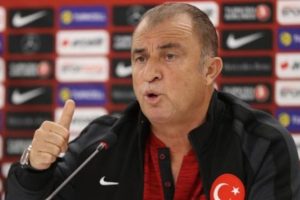 Fatih Terim ardından onlarda bıraktı