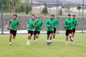 Ali Tandoğan, Şanlıurfaspor ile ilk antrenmanına &ccedil;ıktı