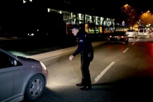 81 ilde eş zamanlı operasyon: bin 471 şahıs yakalandı