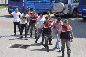 Bursa'da hırsızlık &ccedil;etesi alarm sayesinde &ccedil;&ouml;kertildi