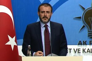 Mahir &Uuml;nal s&uuml;rpriz AK Parti toplantısının g&uuml;ndemini a&ccedil;ıkladı