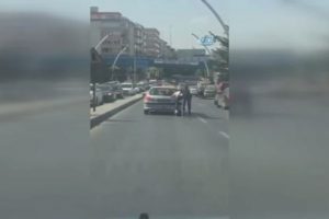 Patenci gen&ccedil;lerden trafikte tehlikeli oyun