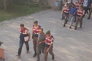 Bursa'da gasp&ccedil;ılar gece kul&uuml;b&uuml;nde yakalandı