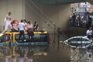 İstanbul'daki dolmuş g&ouml;r&uuml;nt&uuml;s&uuml; sosyal medyayı salladı