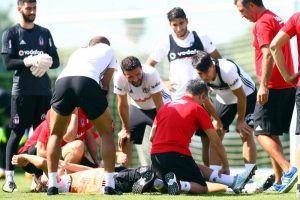 Beşiktaş'ta şok sakatlık