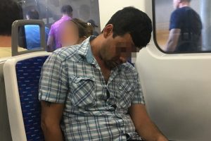 Bonzai i&ccedil;en gen&ccedil; yolcuların &ccedil;abasına rağmen uyandırılamadı
