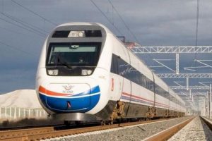 Bakan yeni hızlı tren hattını a&ccedil;ıkladı