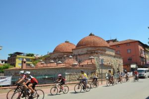 Bursa İznik'te 'D&uuml;nya Mirası Bisiklet Şenliği' d&uuml;zenlendi