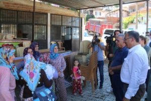 Kocaoğlu ve Sesli'den yangın b&ouml;lgesine ziyaret