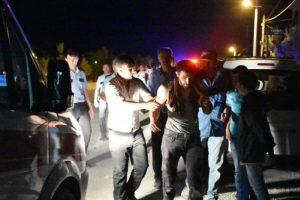 Kaza sonrası ortalık karıştı: 8 yaralı