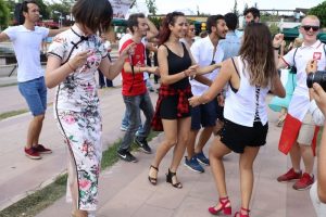 40 &uuml;lkeden 105 yabancı &ouml;ğrenci 'Ankara'nın Bağları' ile coştu