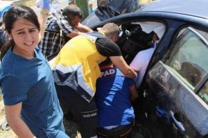 Trafik kazasında &ouml;len dekanın oğlundan k&ouml;t&uuml; haber