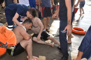 2 kişi boğuldu, 4 kişi son anda kurtarıldı