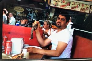 Serinlemek i&ccedil;in denize giren bir kişi kayboldu
