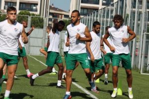 Bursaspor'da &uuml;&ccedil;&uuml;nc&uuml; etap kamp &ccedil;alışmaları başladı!