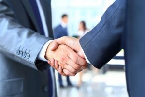 2 dev holding tek &ccedil;atı altında birleşiyor