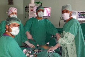 Rahminden 25 santimetre ve bin 100 gram myom &ccedil;ıkarıldı