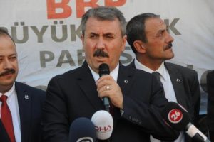 Destici: Katar'a g&ouml;sterdikleri tepkiyi İsrail'e g&ouml;stermiyorlar