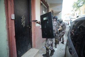 Bursa polisinden uyuşturucu tacirlerine darbe