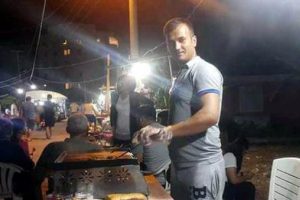 M&uuml;şterilerinin kalbinden bı&ccedil;akladığı k&ouml;fteci &ouml;ld&uuml;