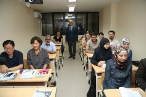 Bursa B&uuml;y&uuml;kşehir'den gen&ccedil;lere eğitim desteği