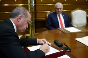 Cumhurbaşkanı Erdoğan YAŞ kararlarını b&ouml;yle onayladı