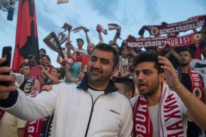 Gen&ccedil;lerbirliği Ankara Festivali'ni ziyaret etti