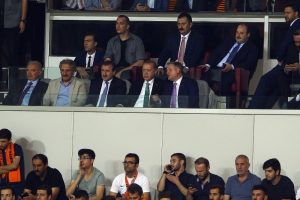 Cumhurbaşkanı Erdoğan'dan futbolculara tebrik