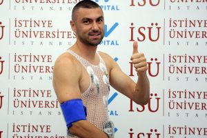 Burak Yılmaz sağlık kontrol&uuml;nden ge&ccedil;ti