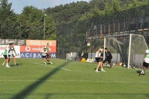 Beşiktaş'ın Konyaspor mesaisi s&uuml;rd&uuml;