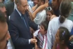 Cumhurbaşkanı Erdoğan'a "Laz Mehteri"ni s&ouml;ylediler