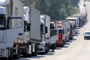 Kapıkule'de 9 kilometrelik TIR kuyruğu
